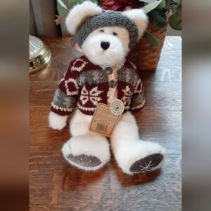 Boyd's Bears Plush "Tomba Bearski".